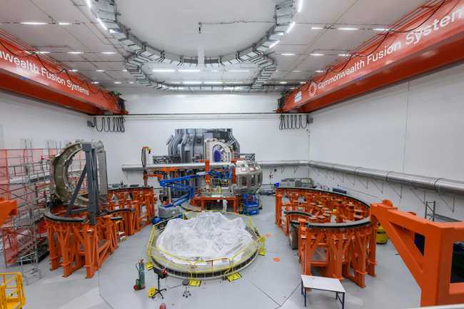 CFS Tokamak Hall with one half of the vacuum vessel installed